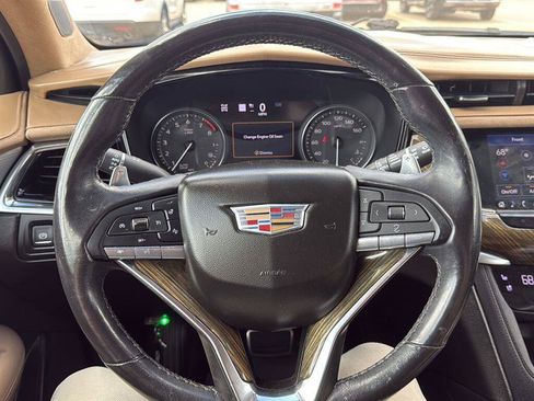 Used 2020 Cadillac XT6 Sport w/ Platinum Package AWD/4WD image 4