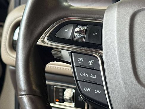Certified 2022 Lincoln Nautilus Reserve AWD/4WD image 20