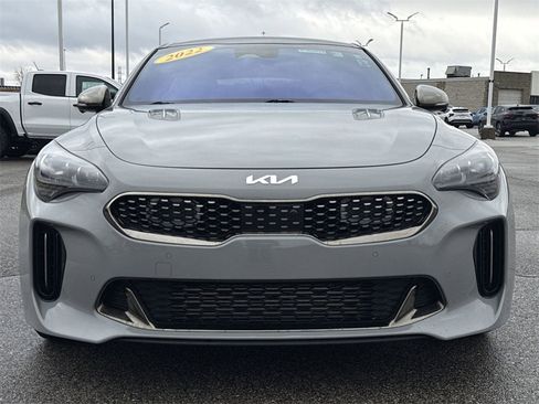 Used 2022 Kia Stinger GT2 image 3