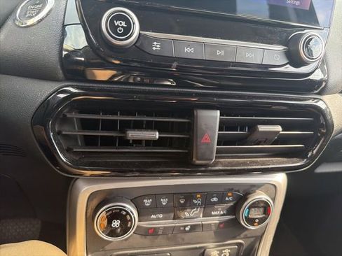 Used 2022 Ford EcoSport Titanium image 44