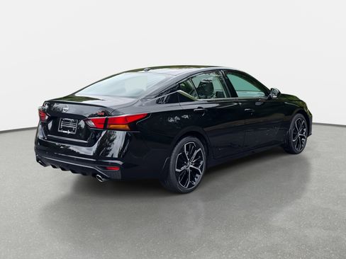 New 2025 Nissan Altima 2.5 SR image 5