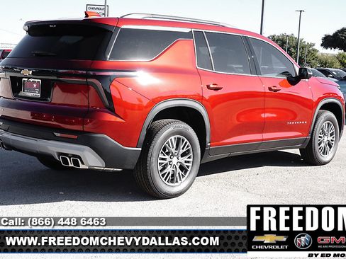 New 2026 Chevrolet Traverse LT w/ Driver Confidence Package image 7