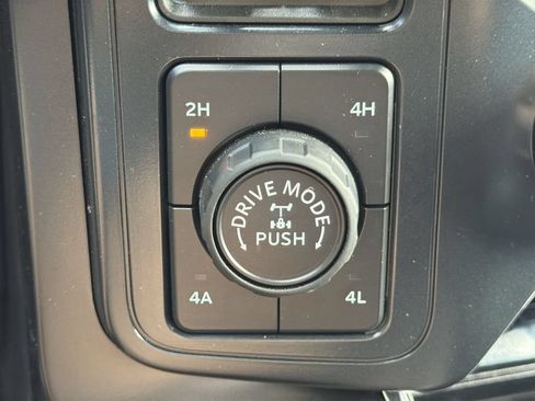 Used 2025 Ford F150 Raptor AWD/4WD image 34
