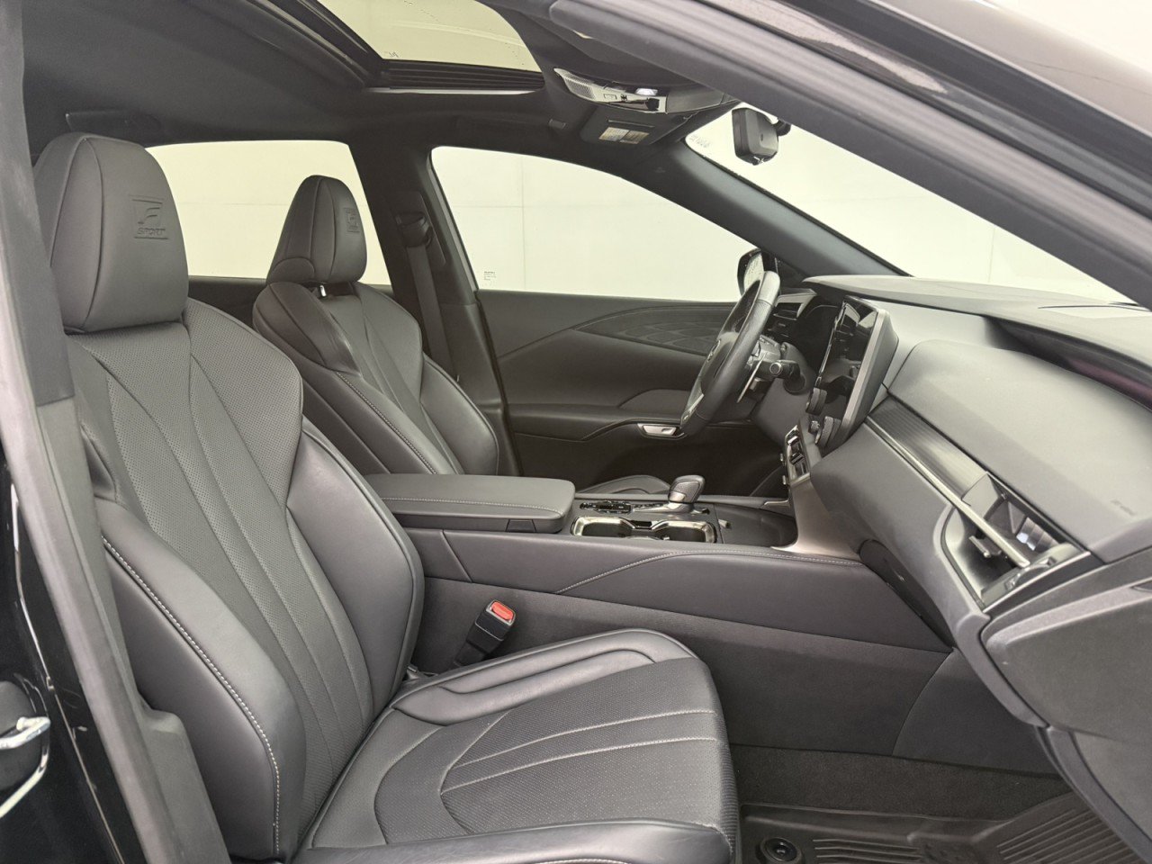 Used 2023 Lexus RX 350 F Sport w/ Accessory Package (Z1) AWD/4WD image 10