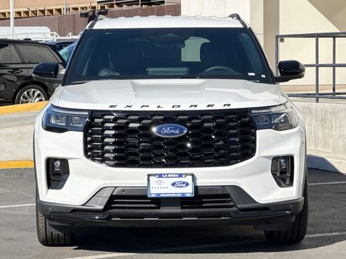 New 2026 Ford Explorer ST-Line w/ ST-Line Street Pack image 8