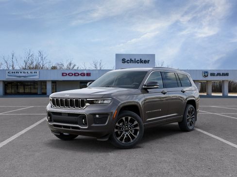 New 2025 Jeep Grand Cherokee L Overland w/ Advanced Protech Group III AWD/4WD image 29