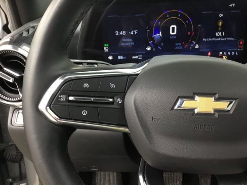 Used 2025 Chevrolet Equinox LT AWD/4WD image 14
