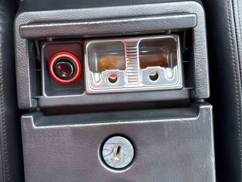 Used 1992 Cadillac Allante FWD image 24