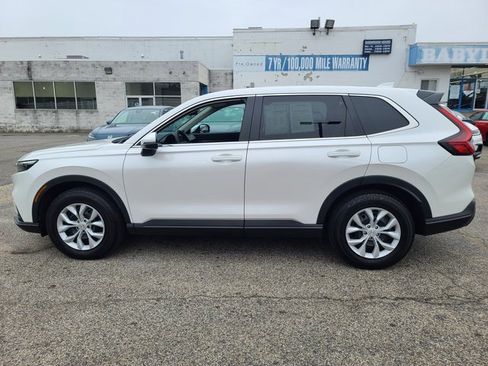 Used 2025 Honda CR-V LX image 2