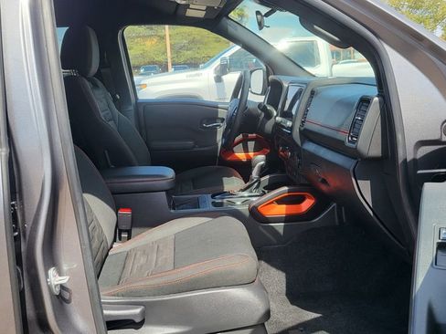 Used 2024 Nissan Frontier PRO-4X w/ Pro Convenience Package AWD/4WD image 16