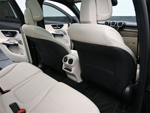 New 2025 Mercedes-Benz GLC 300 image 16