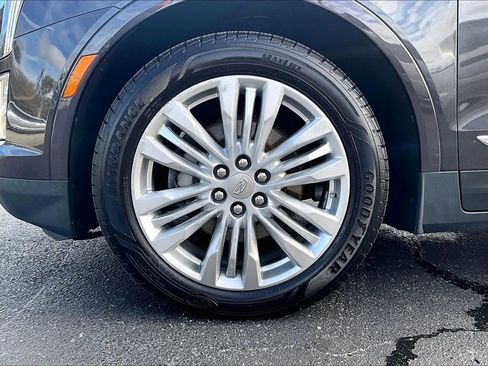 Used 2018 Cadillac XT5 Premium Luxury image 8