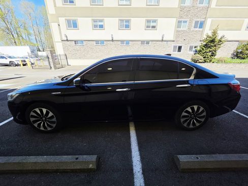 Used 2015 Honda Accord EX-L image 2
