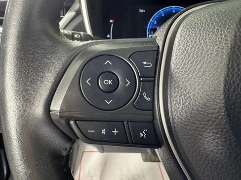 Used 2023 Toyota Corolla Cross XLE w/ Convenience Package AWD/4WD image 15