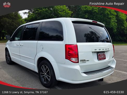 Used 2015 Dodge Grand Caravan R/T FWD image 4