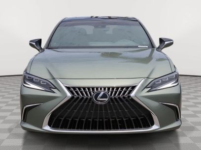 Used 2025 Lexus ES 350 w/ Premium Package