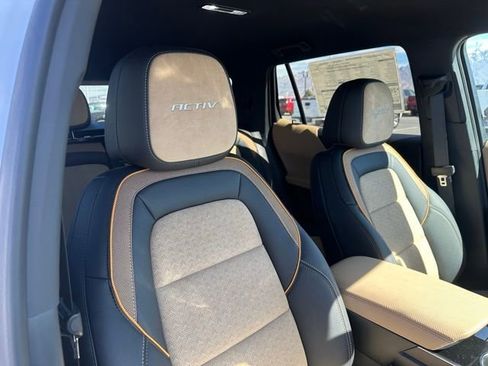 New 2026 Chevrolet Equinox ACTIV w/ Convenience Package III AWD/4WD image 18
