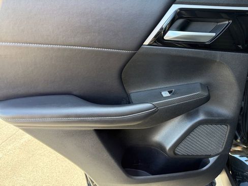 Used 2024 Mitsubishi Outlander SE image 30