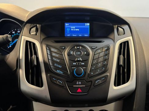 Used 2014 Ford Focus SE FWD image 15