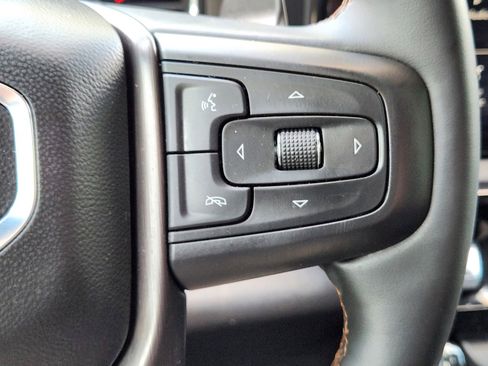 Used 2025 GMC Sierra 1500 AT4 w/ AT4 Premium Package AWD/4WD image 24