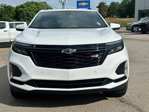 Used 2024 Chevrolet Equinox RS w/ LPO, Floor Liner Package FWD image 8
