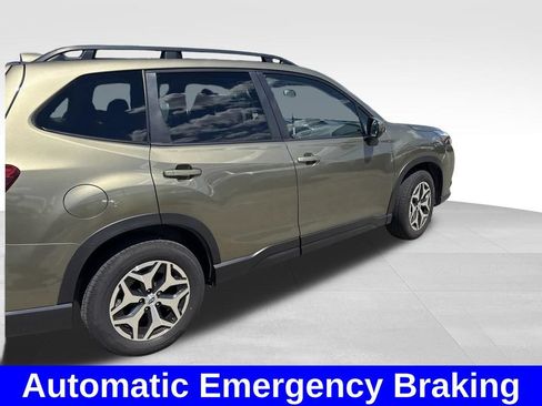 Used 2023 Subaru Forester Premium AWD/4WD image 8