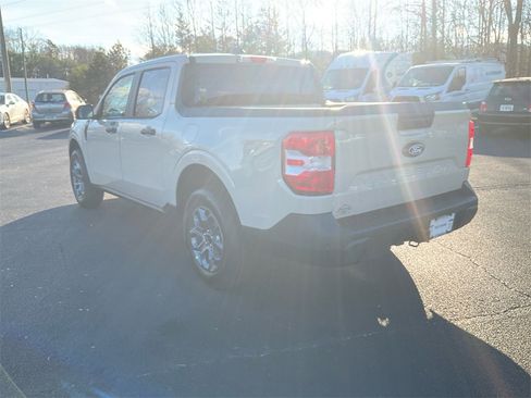 New 2025 Ford Maverick XLT image 7