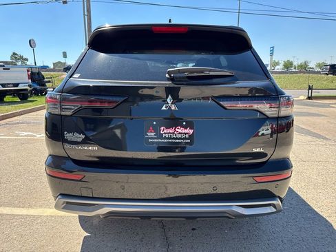 New 2026 Mitsubishi Outlander SEL FWD image 5