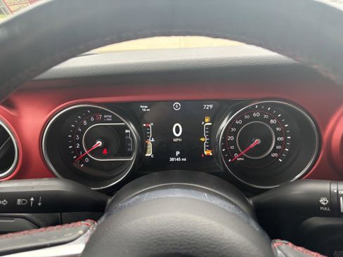 Used 2020 Jeep Gladiator Rubicon AWD/4WD image 11