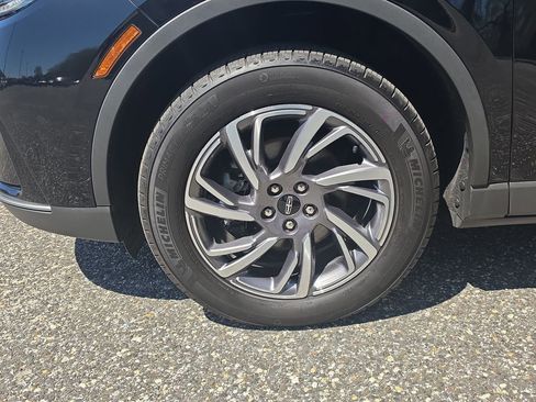 Certified 2024 Lincoln Corsair AWD w/ Equipment Group 101A image 41