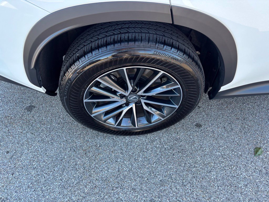 Used 2026 Lexus NX 350h AWD w/ Accessory Package (2T) image 32