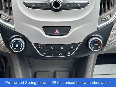 Used 2018 Chevrolet Cruze LS FWD image 24