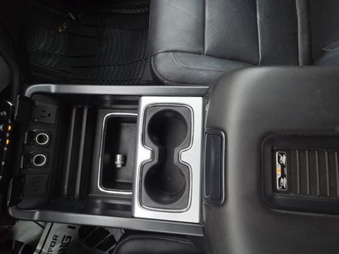 Used 2018 GMC Sierra 1500 SLT AWD/4WD image 39