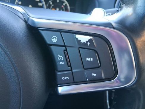 Used 2018 Jaguar XE R-Sport image 19