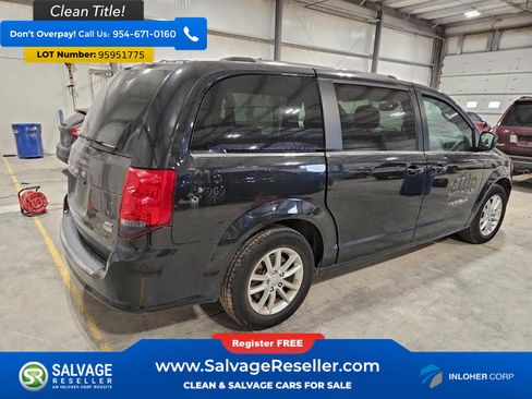 Used 2019 Dodge Grand Caravan SXT FWD image 4