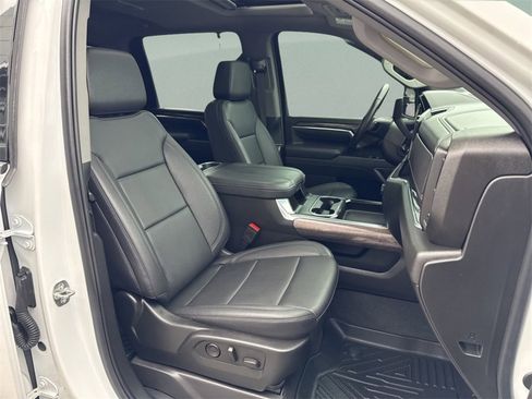 Used 2025 Chevrolet Silverado 2500 LTZ w/ Trail Boss Package image 43