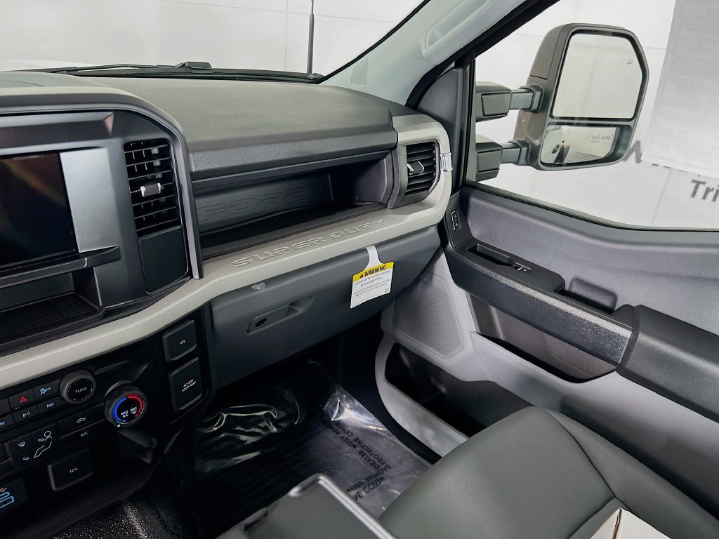 New 2025 Ford F350 XL w/ XL Chrome Package AWD/4WD image 22