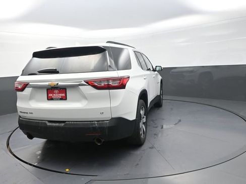 Used 2019 Chevrolet Traverse LT w/ LT Premium Package AWD/4WD image 12