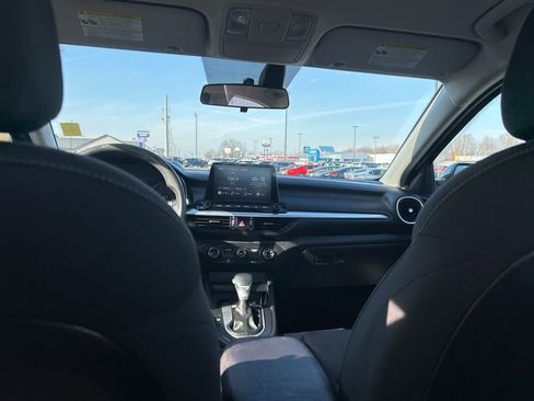 Used 2022 Kia Forte LXS image 15