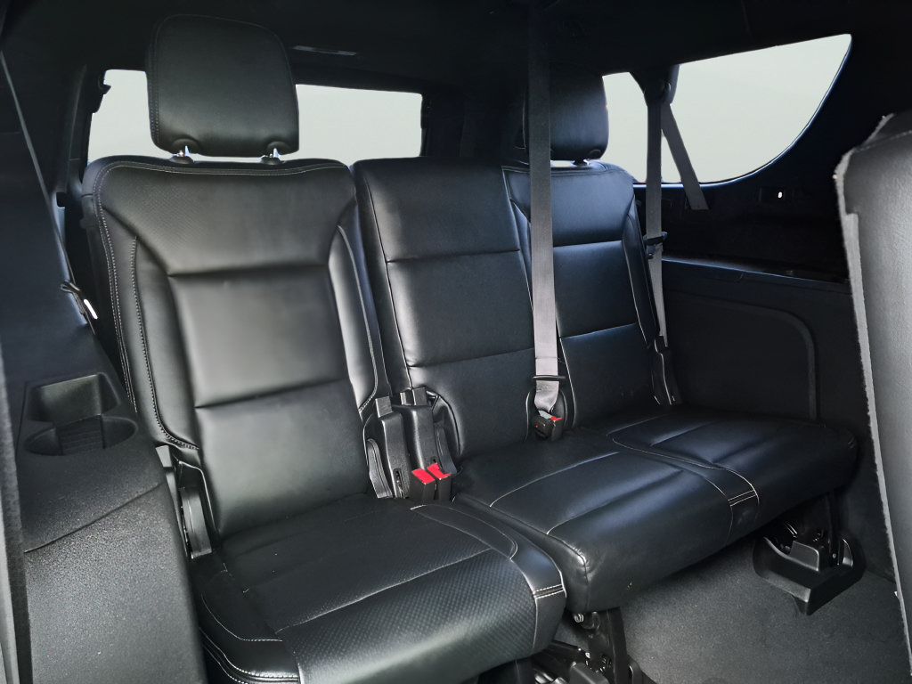 Used 2023 Chevrolet Suburban LS w/ Driver Alert Package RWD image 33