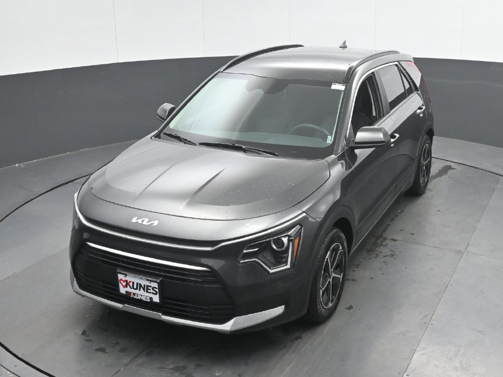 Used 2025 Kia Niro LX FWD image 35