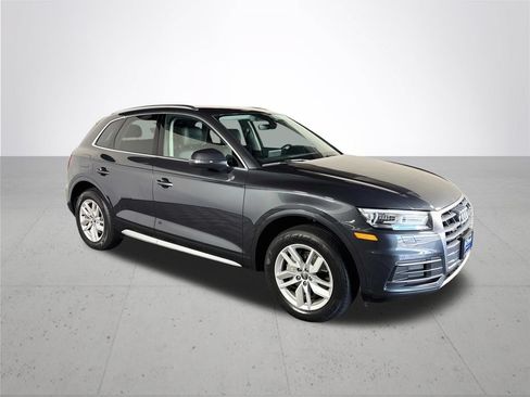 Used 2020 Audi Q5 2.0T Premium w/ Convenience Package AWD/4WD image 4