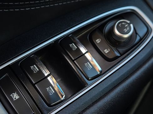 Used 2020 Subaru Outback Limited XT image 18