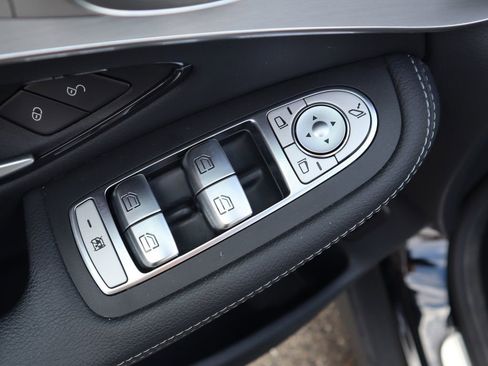 Certified 2022 Mercedes-Benz GLC 300 image 17