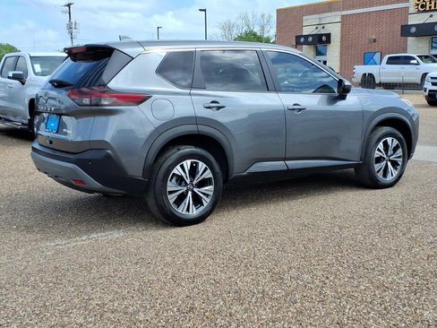 Used 2023 Nissan Rogue SV AWD/4WD image 4
