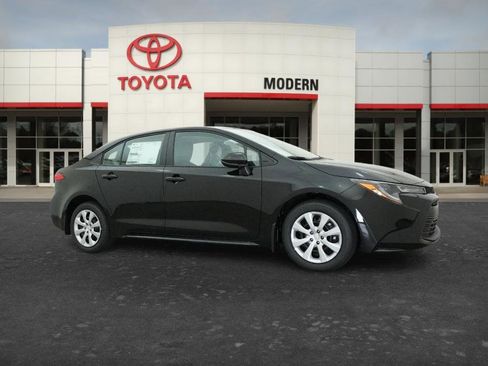 New 2026 Toyota Corolla LE FWD image 4