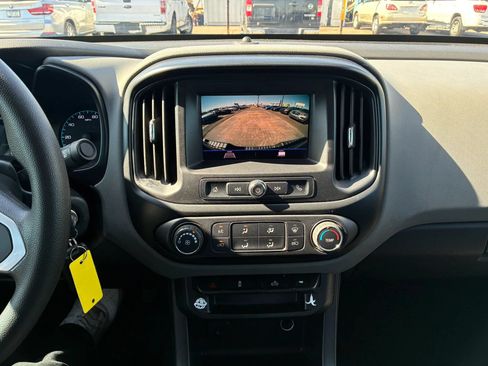 Used 2021 Chevrolet Colorado W/T w/ WT Convenience Package AWD/4WD image 22