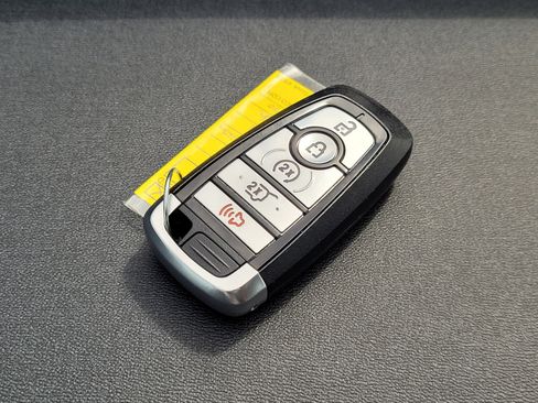 Used 2025 Ford Expedition Active AWD/4WD image 11