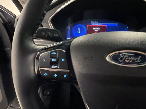 Used 2022 Ford Escape SEL w/ Technology Package AWD/4WD image 39