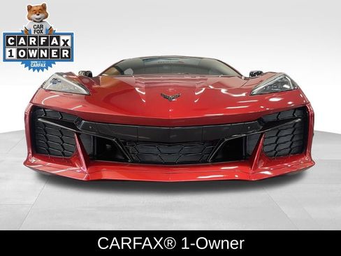 Used 2025 Chevrolet Corvette Z06 RWD image 2